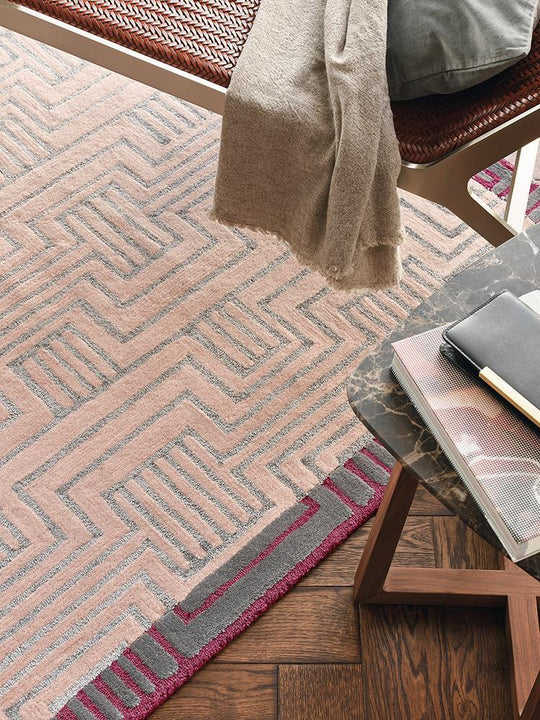 Kinmo Rugs 56802 by Ted Baker in Pink