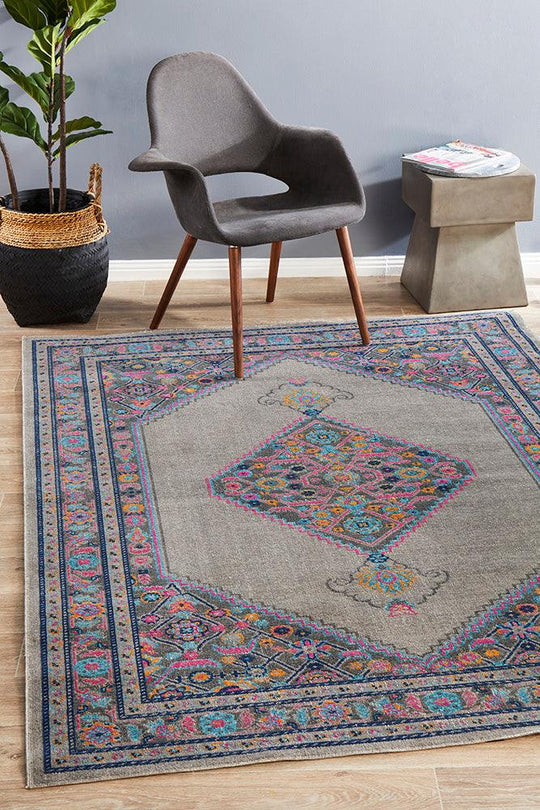 Estera Diamond Vintage-Style Grey Rug