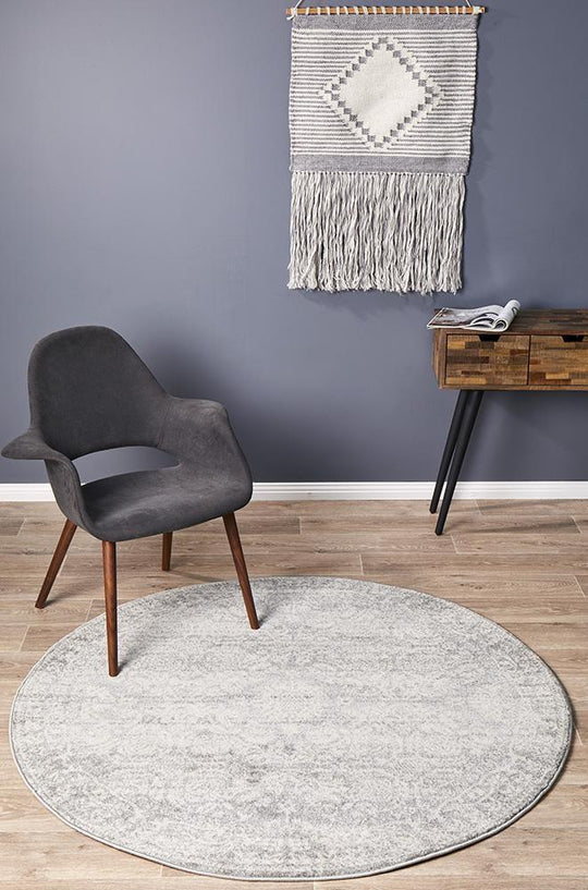 Susa Jahangir Stunning Transitional Silver Round Rug