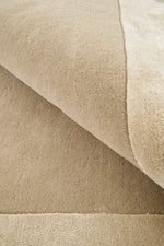 Hand-Tufted NZ Wool & Viscose Husk Rug