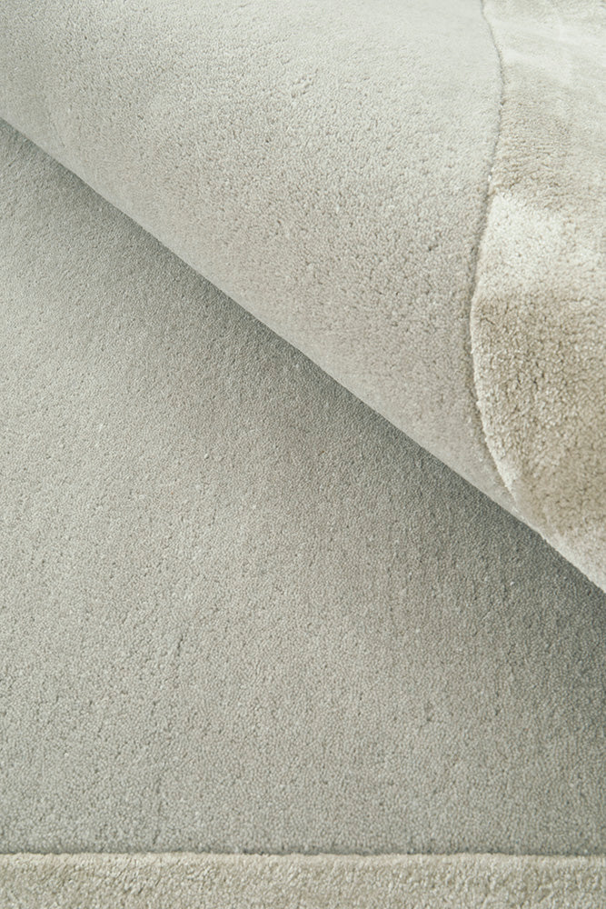 Hand-Tufted NZ Wool & Viscose Silver Runner Rug