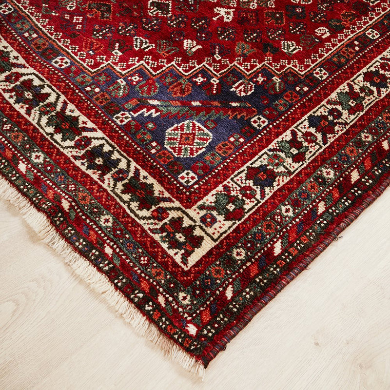 SHIRAZ HAND KNOTTED PERSIAN RUG