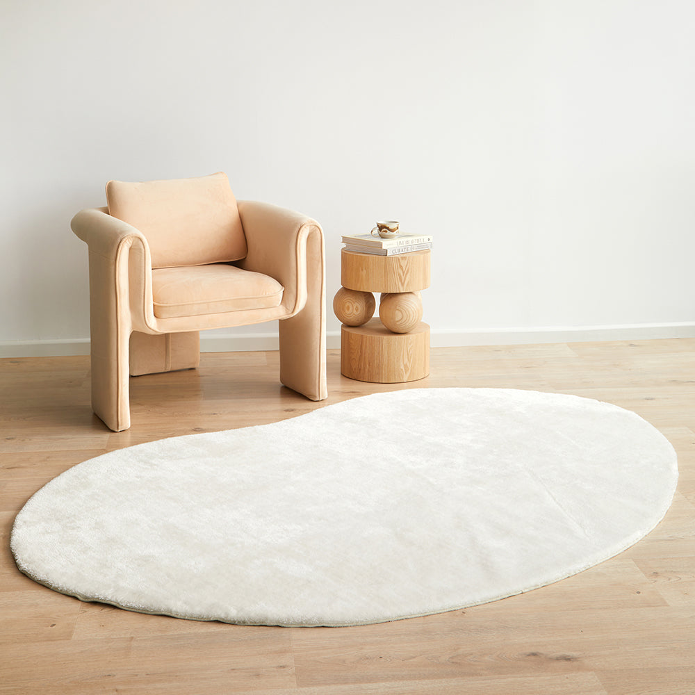 Soft Machine Washable  Snow White Rug