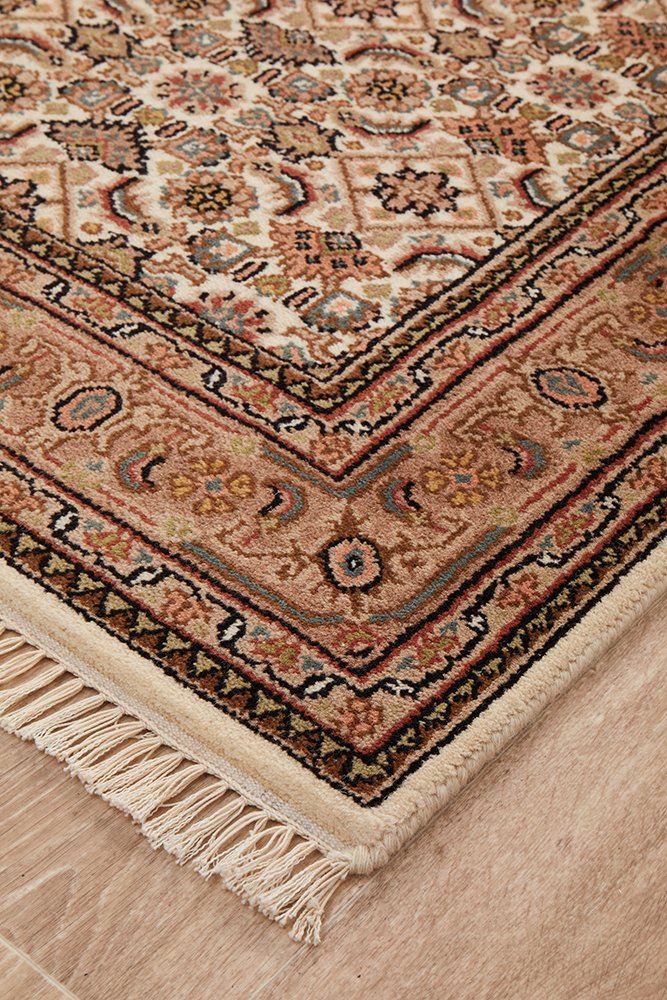 INDIAN HAND KNOTTED WOOL RUG 184X123CM