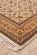INDIAN HAND KNOTTED WOOL RUG 184X122CM