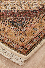 INDIAN HAND KNOTTED WOOL RUG 182X124CM