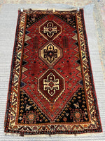 HAND KNOTTED PERSIAN SHIRAZ RUG 188X111 CM