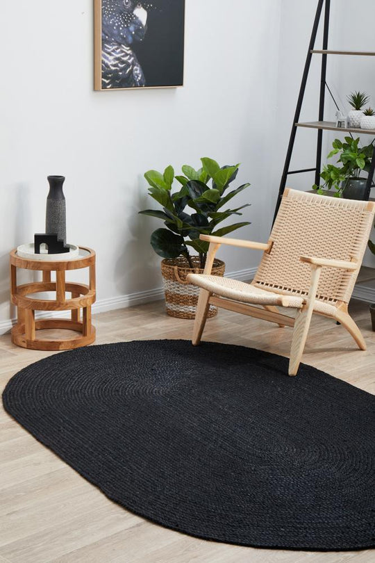 Mumbai Black Oval Rug