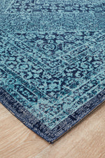 Estera Vision Vintage-Style Blue Rug