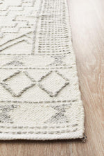 Ishita Hand-loomed Wool Rug Ivory