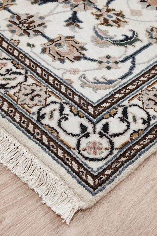 Indian Naein 9016 Cream 492x77CM