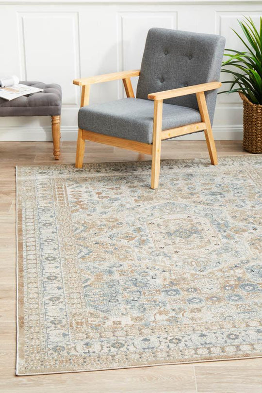 Avantika Central Traditional Beige Rug