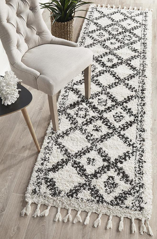 Jesper Bohemian-Style Black-Cream Runner Rug