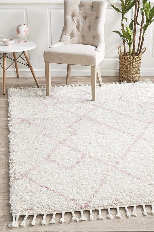 Laleh Pink Fringed Rug