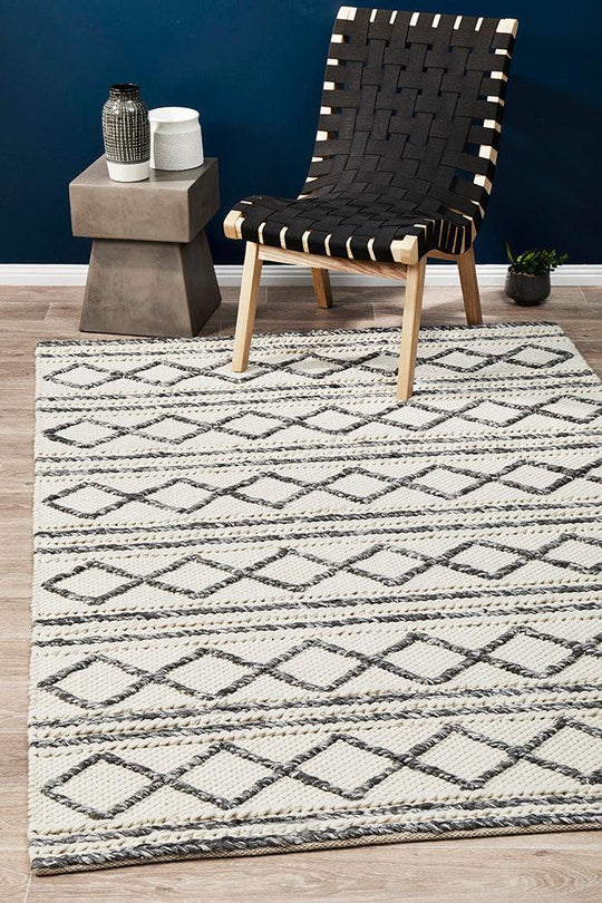 Sasha Geo Woollen Rug White Grey